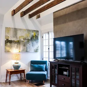 Downtown Retreat - 2br Oasis Apartment Columbus